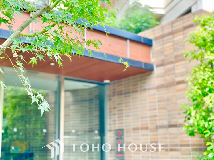 外観 【APPEARANCE】◆眩い◆光が燦々と入り、家族の笑顔を照らす。「いつまでも続いて」と願う夢のような毎日がここにある。