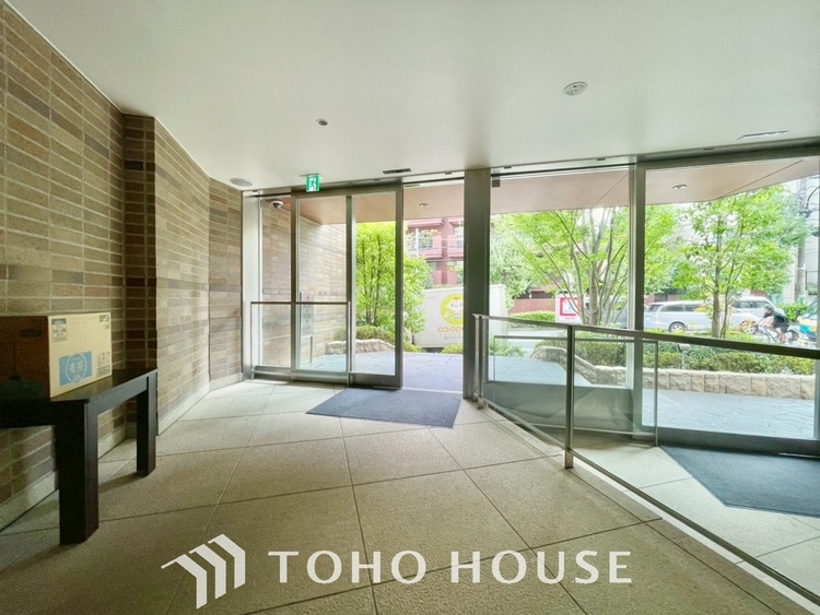 エントランス 【ENTRANCE】◆安心◆して歩ける。安心して家族の帰りを待てる。そんな安心を感じさせる住環境。