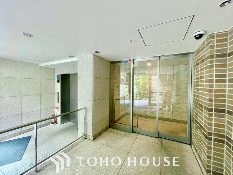 その他 【ENTRANCE】◆そびえ立つ◆我が家のシンボル。遠くの空が赤く染まる夕べが待ち遠しい。