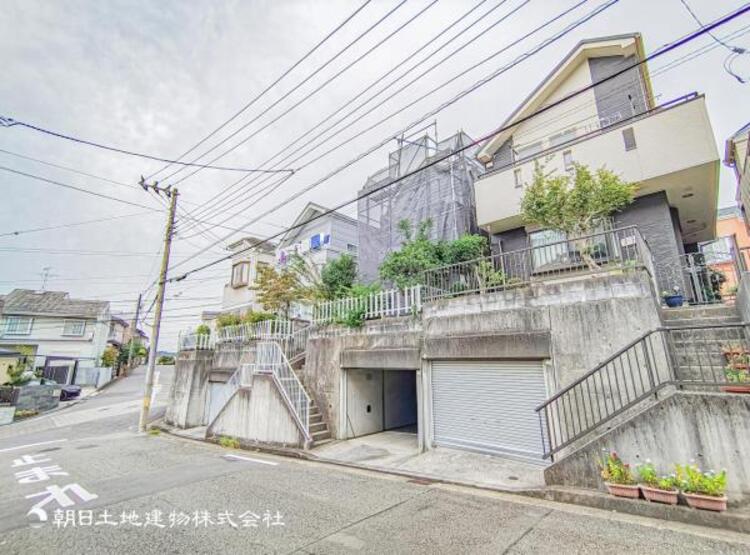 外観 空を広く感じる。緑が多いゆったり感のある安心の住環境です！！潤いのある環境でホッと生活できそうです！おしゃれな雰囲気や自然の潤いがあり、親しみやすさと個性を！街に新たな価値をもたらし続けてくれます！