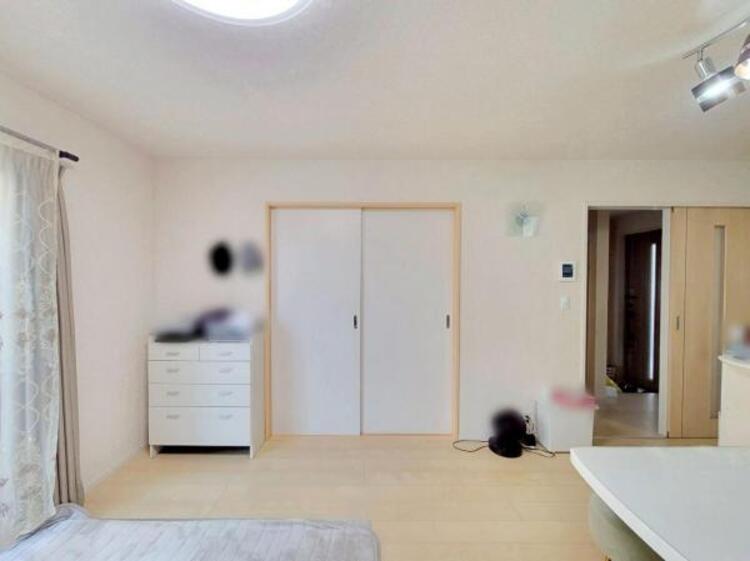 外観 【リビング】