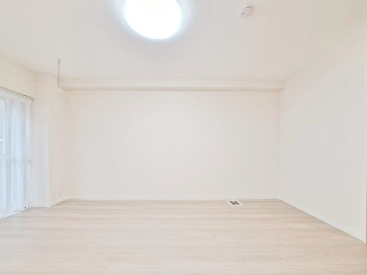 居間 快適に過ごす毎日を求めて、暮らしの中でご自身の「マイホーム」に創り上げてください。