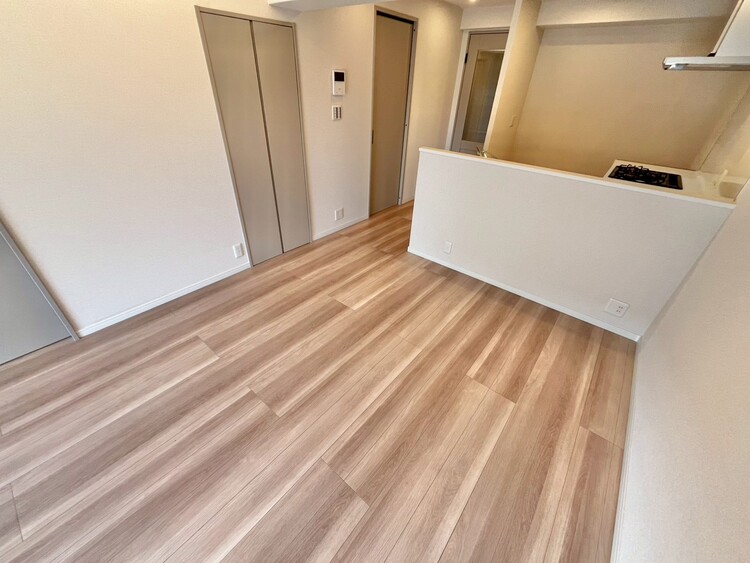 居間 快適に過ごす毎日を求めて、暮らしの中でご自身の「マイホーム」に創り上げて下さい。