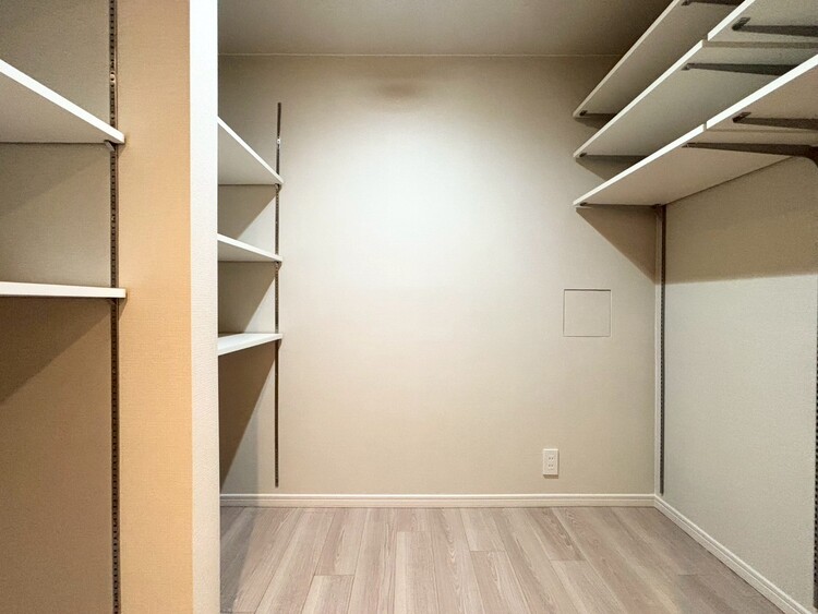 その他 収納スペースが付いていて、お部屋を広く使っていただけます。