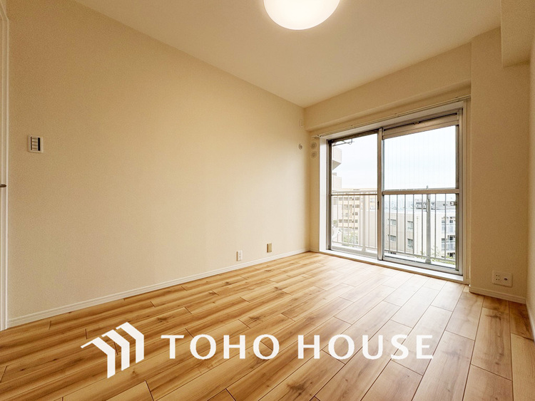 内装 1日の疲れを癒し、心地よく寛げるようゆったりとした広さをしています