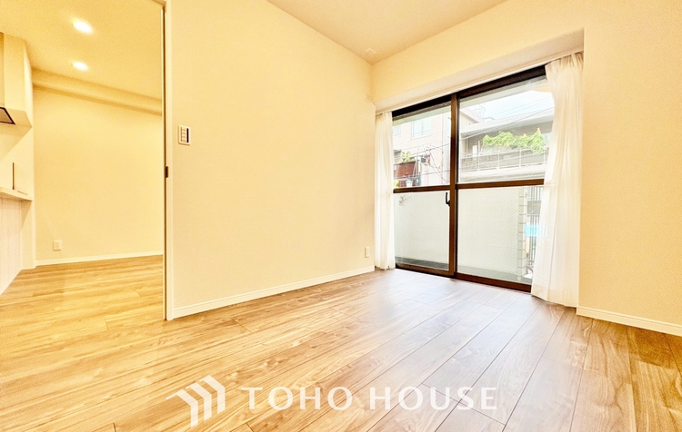 内装 ◆ここに在る◆事も無げに美しく、伝えるには筆舌に尽くし難い。豪華絢爛や華美と言う事ではなく、住まう者にとって暮らし易く心地がいいと言う美しさがこの住まいには込められている。