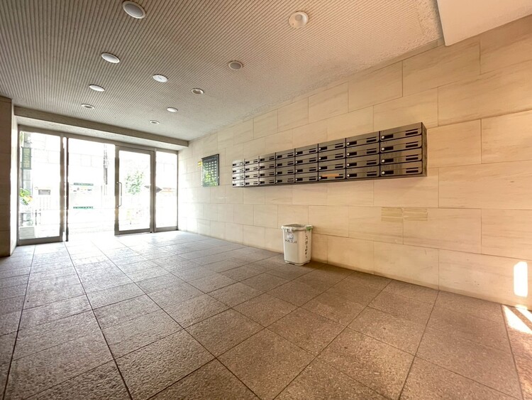 その他 館内は静寂な中が保たれており、管理が行き届いている印象を受けました。