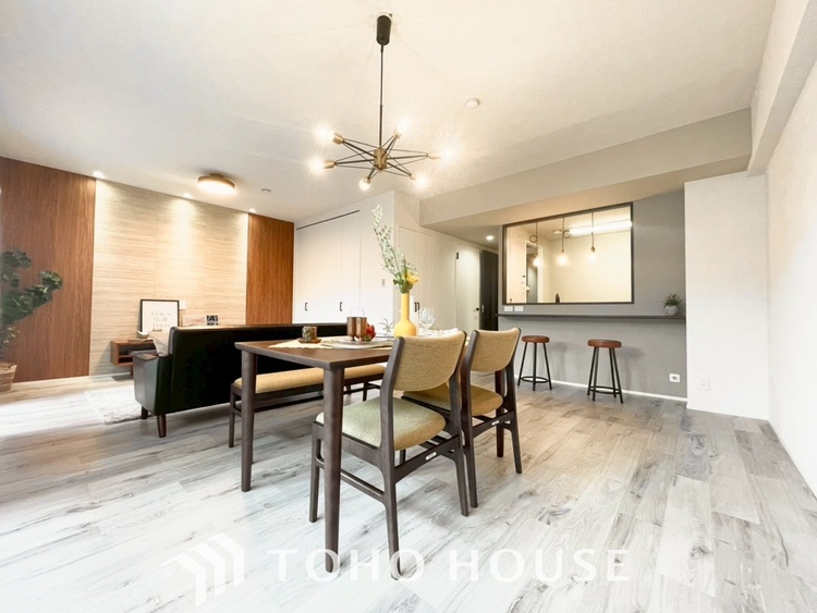 内装 【LIVING】◆Sunshine◆光が燦々と入り、いるだけで気持ちいい。「開放的でゆとりあるお部屋です。」