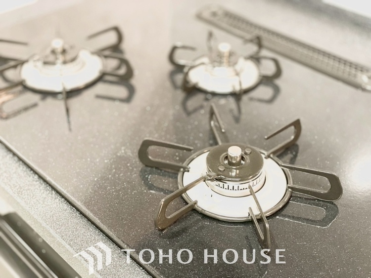 キッチン 【KITCHEN】◆家族のおはよう◆の声を笑顔で迎えてあげられるシステムキッチン。朝ごはんが楽しみでちょっと早起きしたくなるんです。