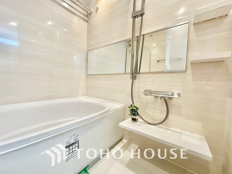 風呂 【BATHROOM】◆プライベートな空間◆simpleだからrelaxできるんです。こころもからだもキレイさっぱり。