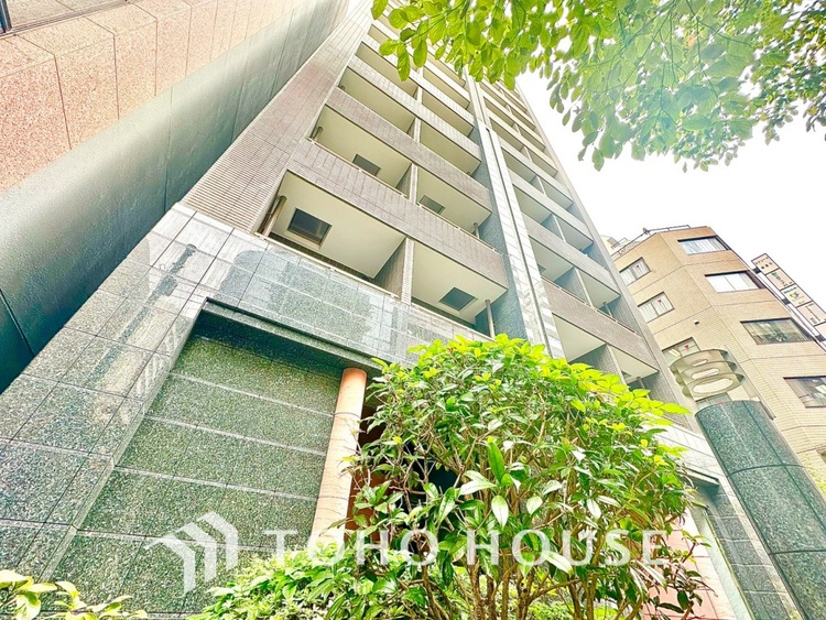 その他 【ENTRANCE】◆そびえ立つ◆我が家のシンボル。遠くの空が赤く染まる夕べが待ち遠しい。