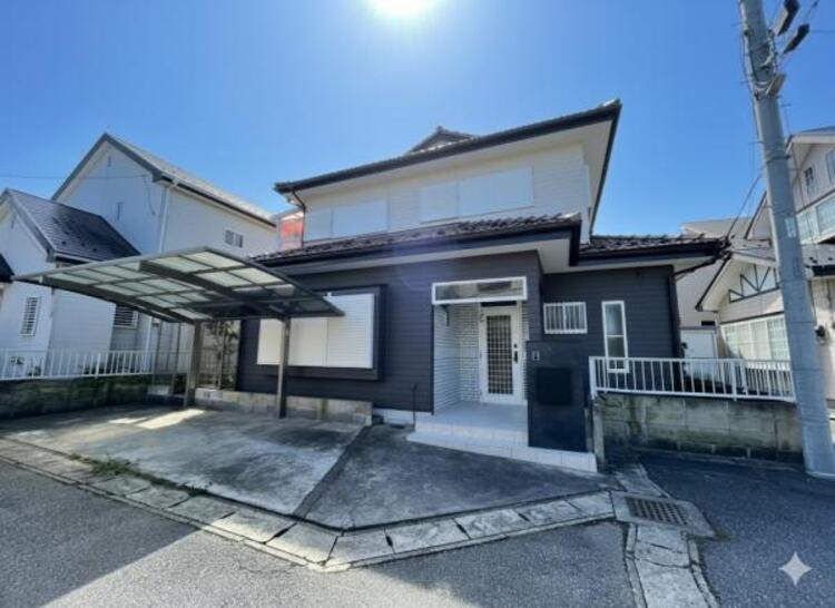 外観 車通りの少なく、日当たり良好の穏やかな住宅街！＊リフォーム済につきすぐにご内見可能です＊お気軽にお問い合わせください！