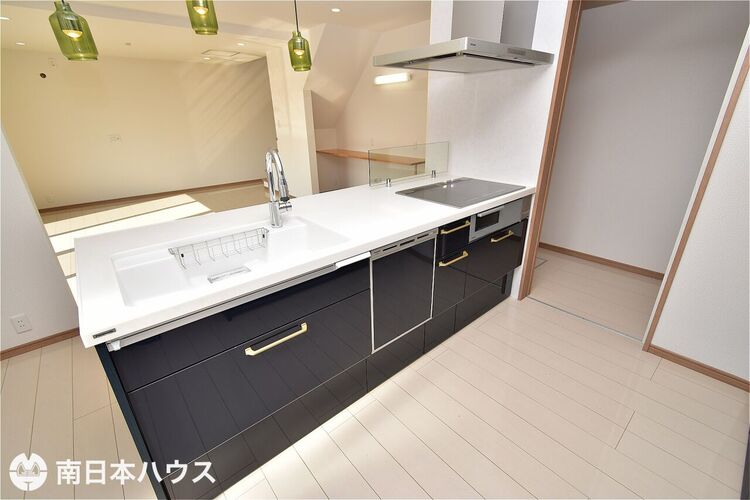 キッチン 【キッチン】IHクッキングヒーター、食器洗浄乾燥機付きです♪