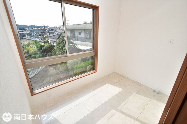 その他 【ランドリー室】2階にある南向きのお部屋です！日当たりがいいのでサンルームにぴったりです♪