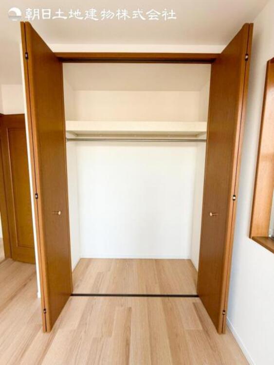 収納 すぐの見学や資料請求などお気軽にお問い合わせお待ちしております