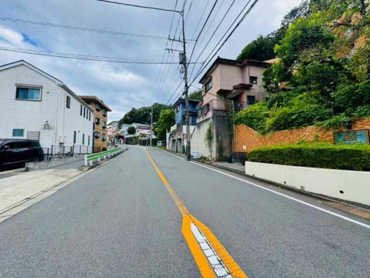 外観 コンビニ・スーパー徒歩10分圏内、毎日のお買い物もラクラク