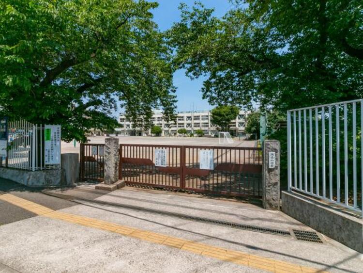 周辺 日野市立潤徳小学校迄1110ｍ