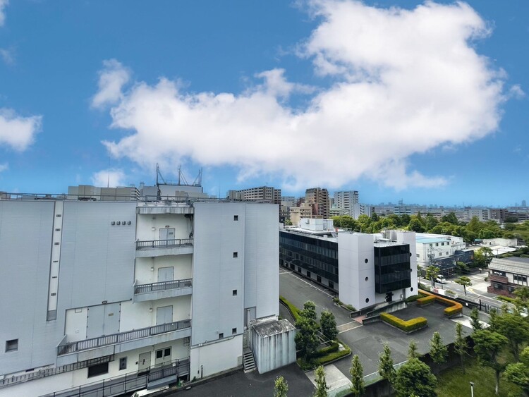 バルコニー 頬をなでる、優しい風を感じることが出来ます。