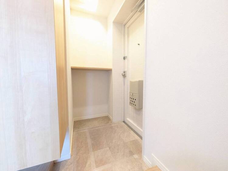 玄関 シューズボックスを完備した玄関です。