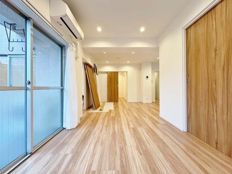 居間 豊かな居住性と、安心感を満たすクオリティが見事に調和した住空間。