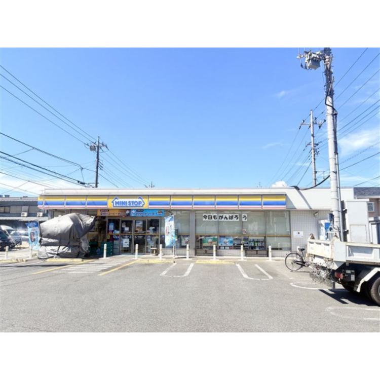周辺 ミニストップ(約520m)