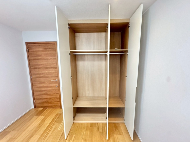 その他 収納スペースが付いていて、お部屋を広く使っていただけます。