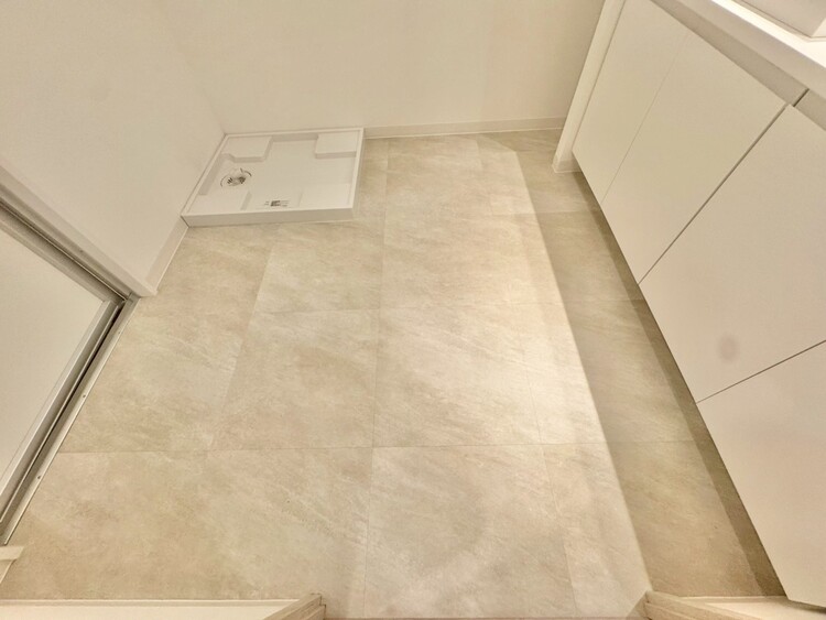 その他 十分な広さの脱衣所。