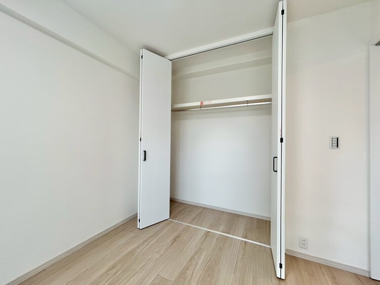 その他 収納スペースが付いていて、お部屋を広く使っていただけます。