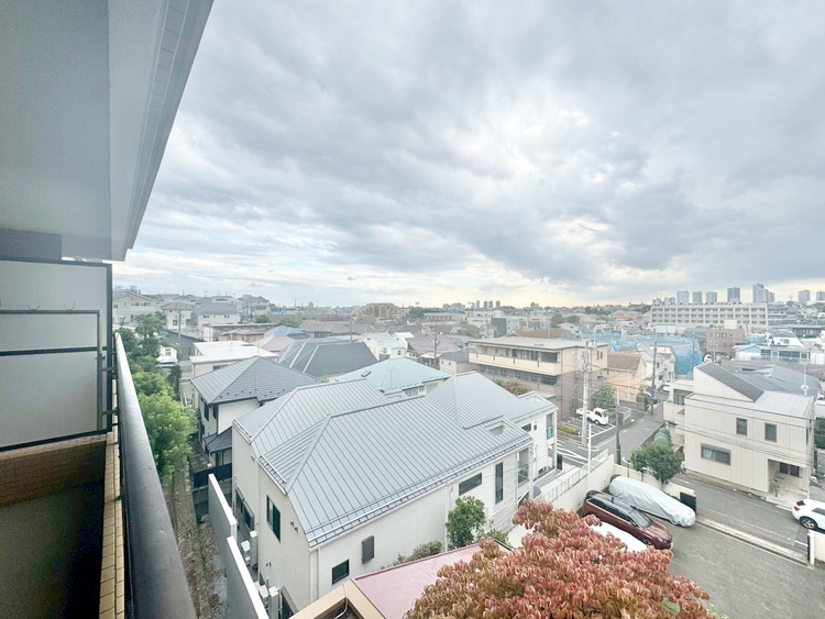 その他 眺望や窓からの景色が良いと、家で過ごす時間も快適です。