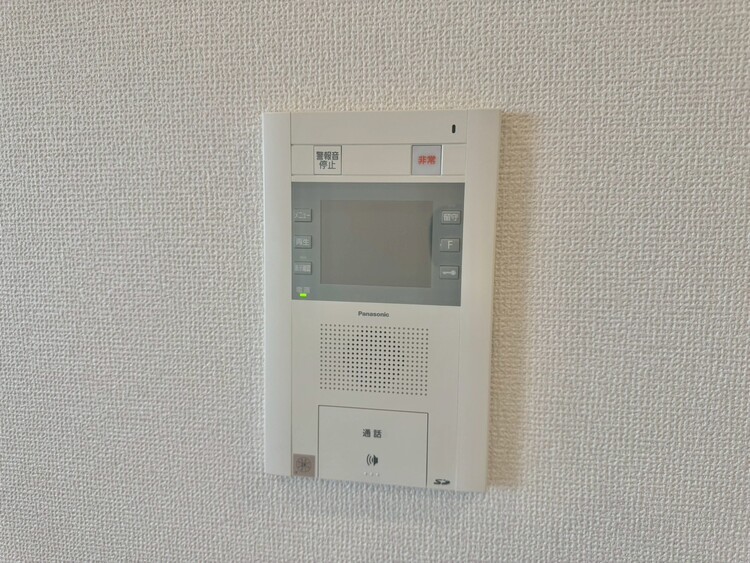 その他 誰が来てもわかる様にモニター付きインターホンを設置。