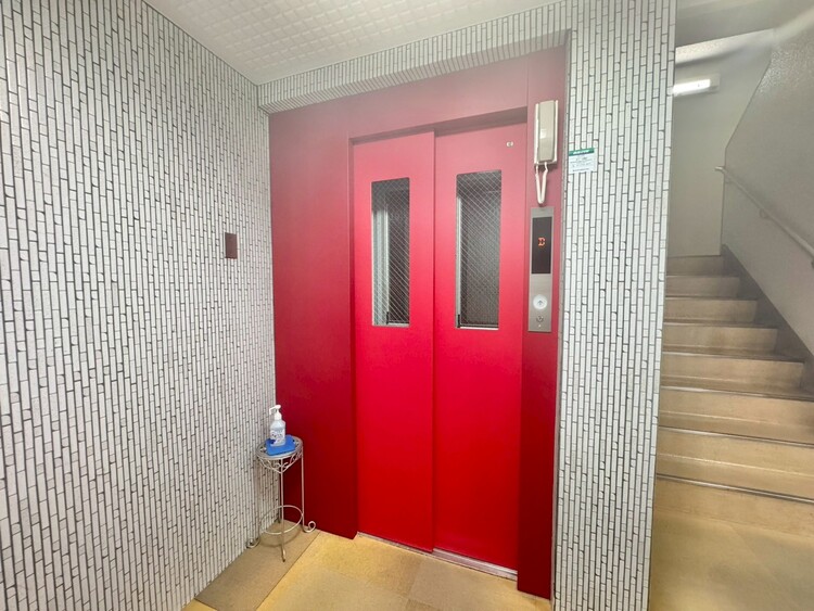 その他 エレベーター完備のため荷物が多くなっても安心。