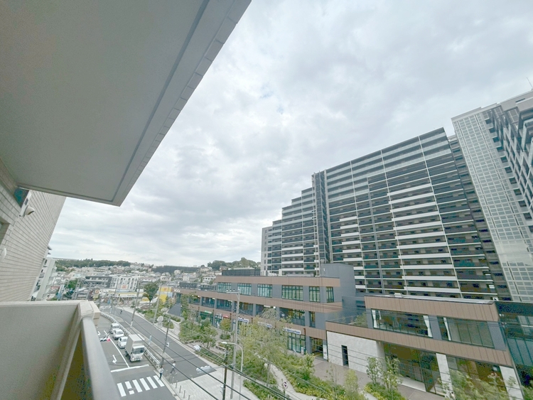 その他 眺望や窓からの景色が良いと、家で過ごす時間も快適です。