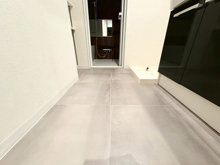 その他 十分な広さの脱衣所。