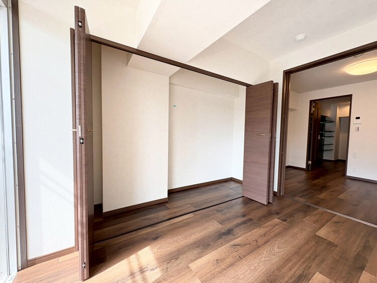 その他 収納スペースが付いていて、お部屋を広く使っていただけます。