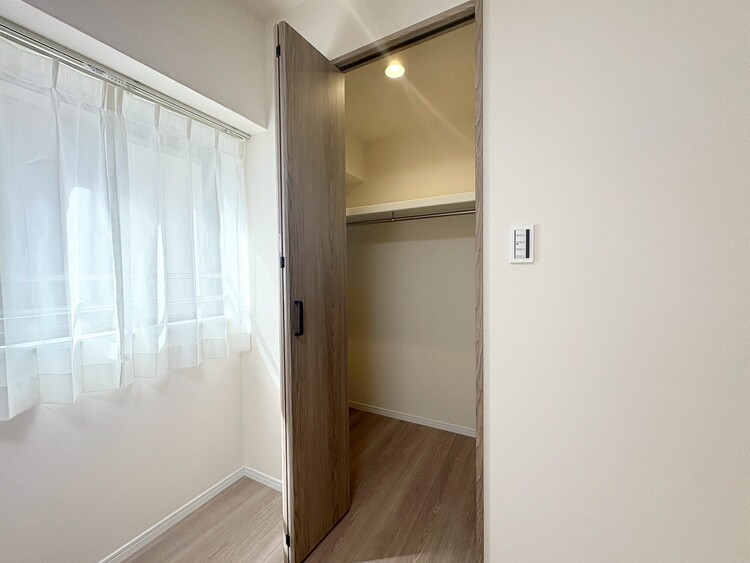 その他 家電やスーツケース、ストック品など何でも片付く嬉しい空間です。