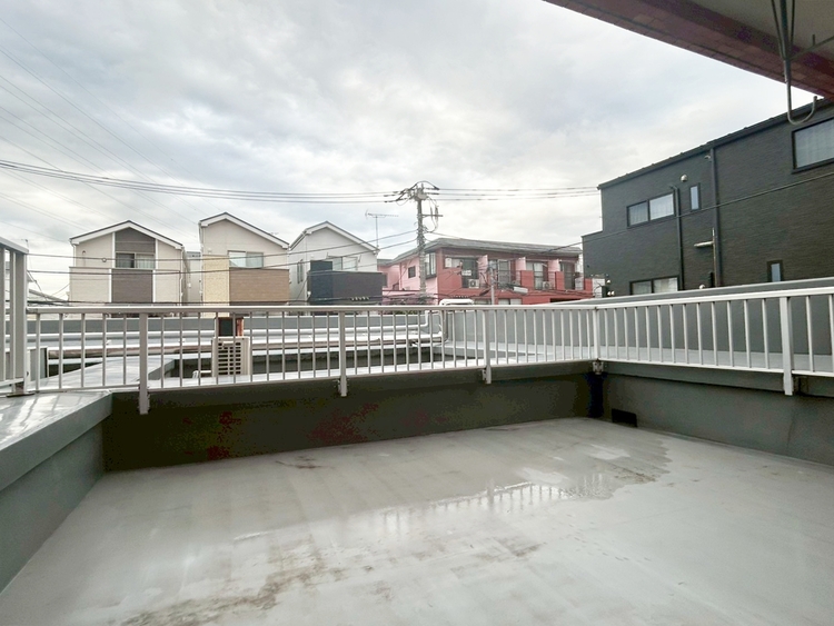 その他 朝の澄んだ空気や、夕方に吹く清々しい風を感じられるバルコニー。