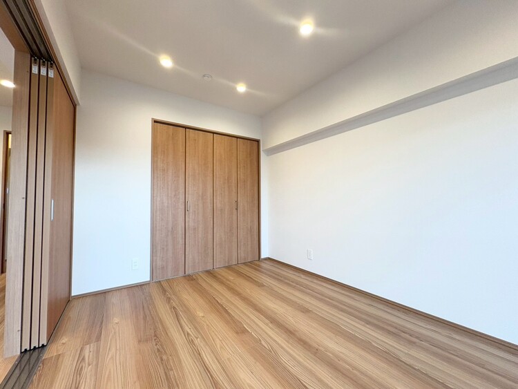 その他 清かで艶やかな時間をもたらしてくれる室内です。