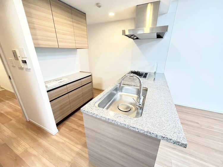 その他 開放感のあるキッチンスペース。調理をしながら、会話も弾みそうですね。