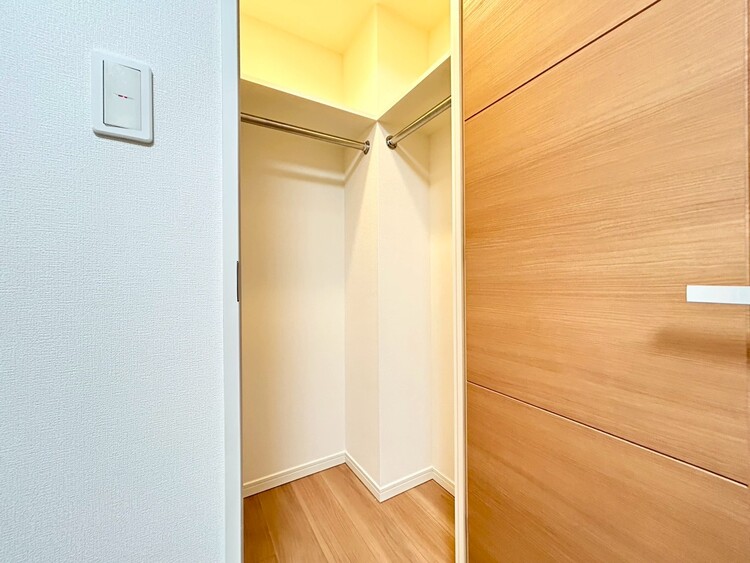 その他 収納スペースが付いていて、お部屋を広く使っていただけます。