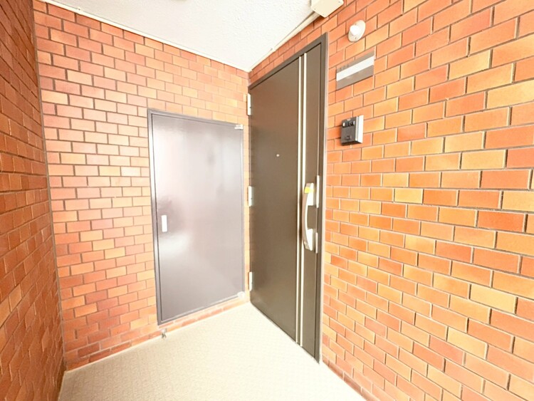 その他 清潔感のある落ち着いた雰囲気の玄関です。