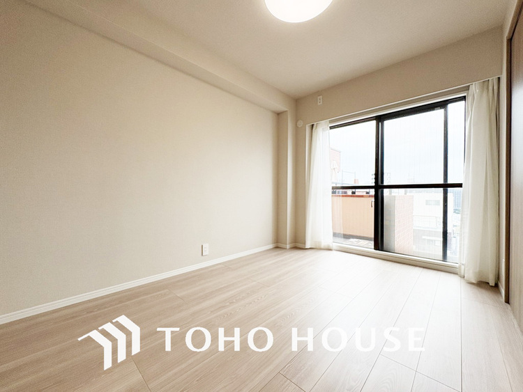 内装 1日の疲れを癒し、心地よく寛げるようゆったりとした広さをしています