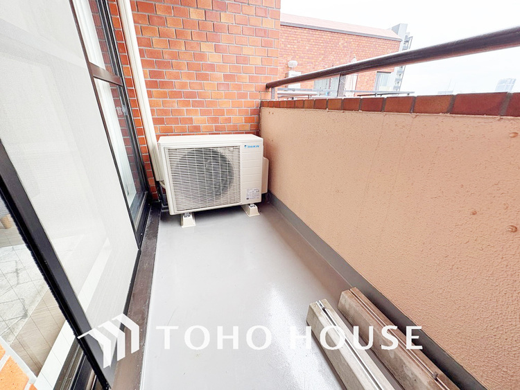 バルコニー 陽当たり良好なバルコニー