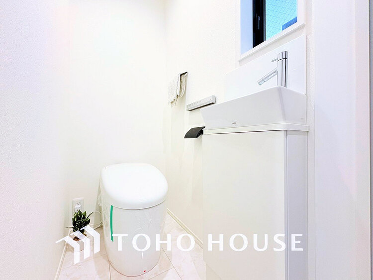 トイレ トイレには快適な温水洗浄便座付