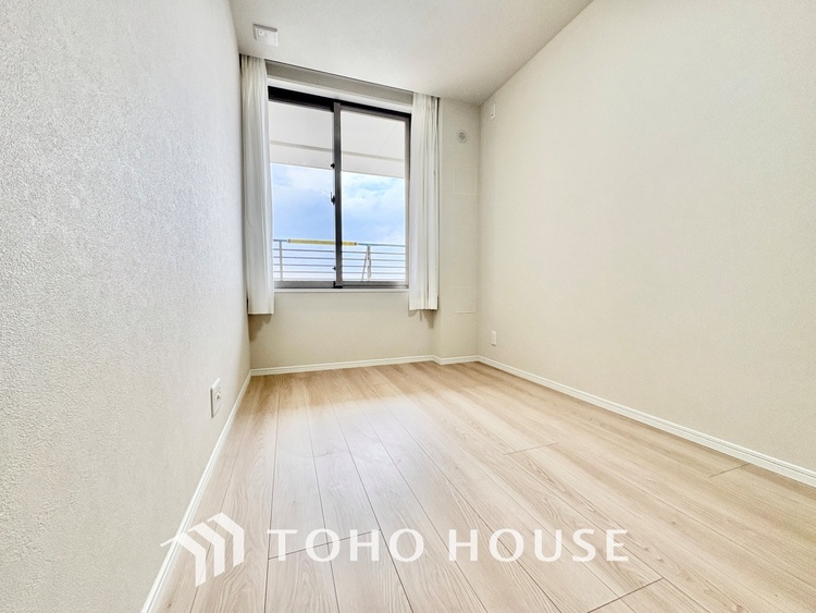 内装 寝室は一日の疲れを癒す大切な空間。快適で落ち着けるおすすめの間取りです。