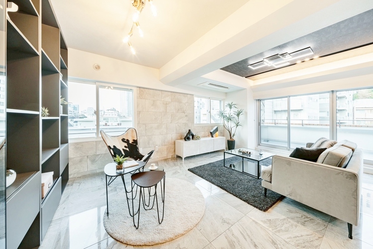 内装 ◆隠された美しさ◆流麗な音楽が流れているような繊細でいながら整然かつ堅牢なこの空間。この空間は確かに美しい。しかし、そこには美しさ以上のものが隠されている。