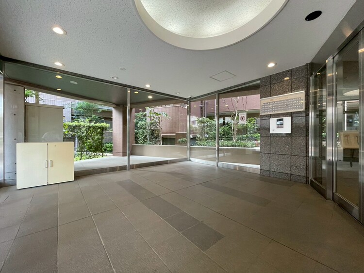 その他 館内は静寂な中が保たれており、管理が行き届いている印象を受けました。