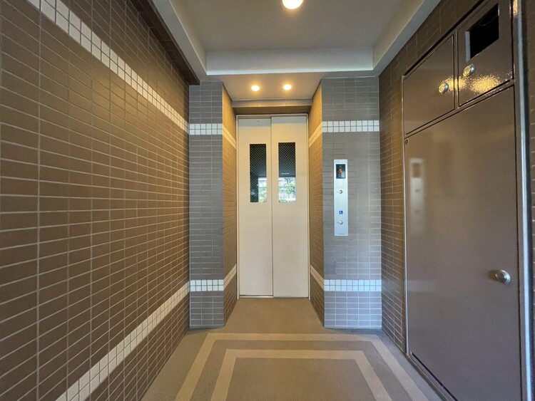 その他 エレベーター完備のため荷物が多くなっても安心。