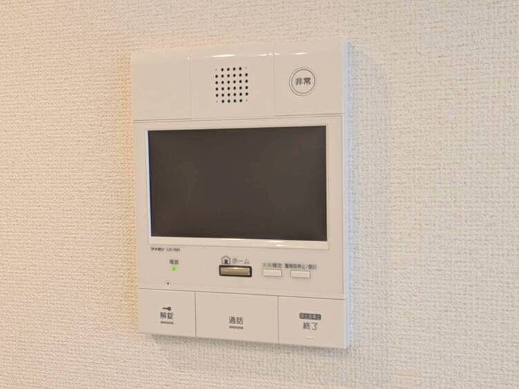 その他 誰が来てもわかる様にモニター付きインターホンを設置。