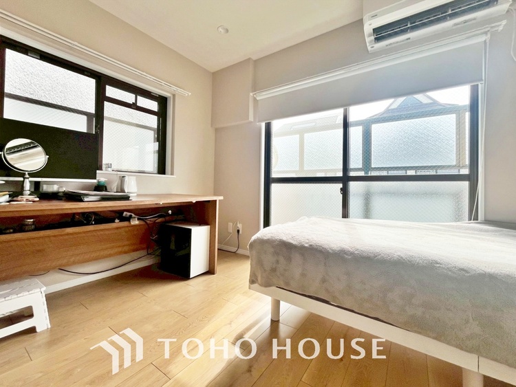 内装 【PRIVATE ROOM】◆属毛離裏◆子は父を手本とし、母に愛育されて成長する。家族の深い繋がり。いつまでも大切にしたい。