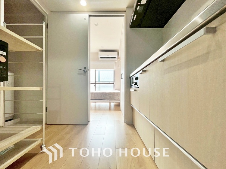 キッチン 【KITCHEN】◆ワクワク◆開放的で機能性も高いシステムキッチン。お子様は毎日のご飯にワクワク！